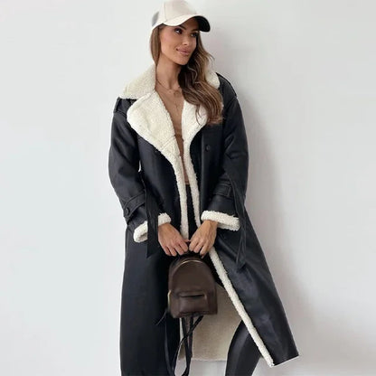 Effortlessly Elegant Jacket with a Timeless Design