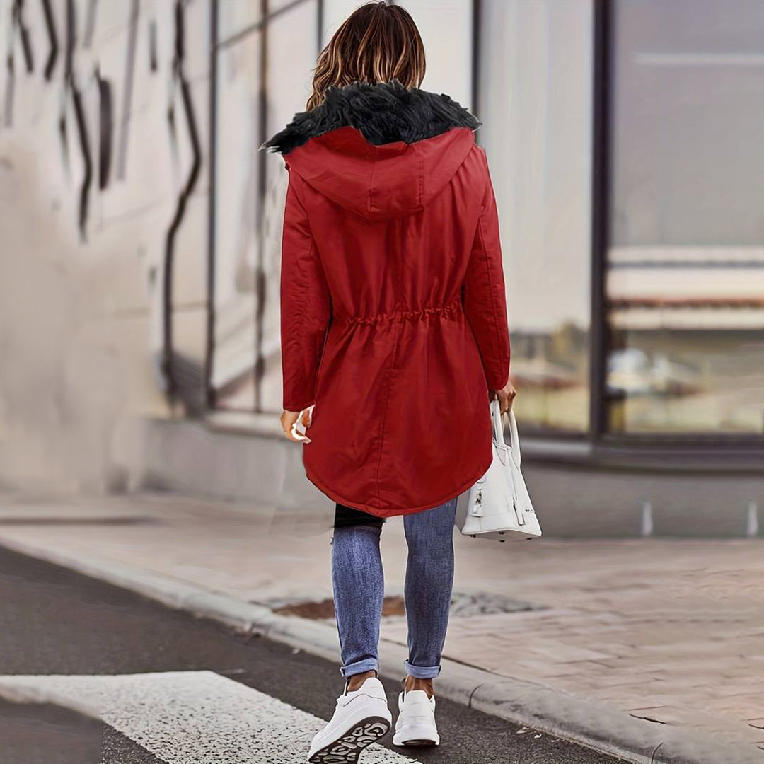 Beautifully Finished Coat in a Timeless Design
