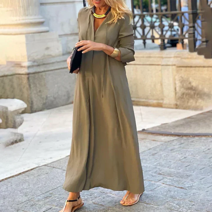 A Vintage Style Dress with Delicate Timeless Details