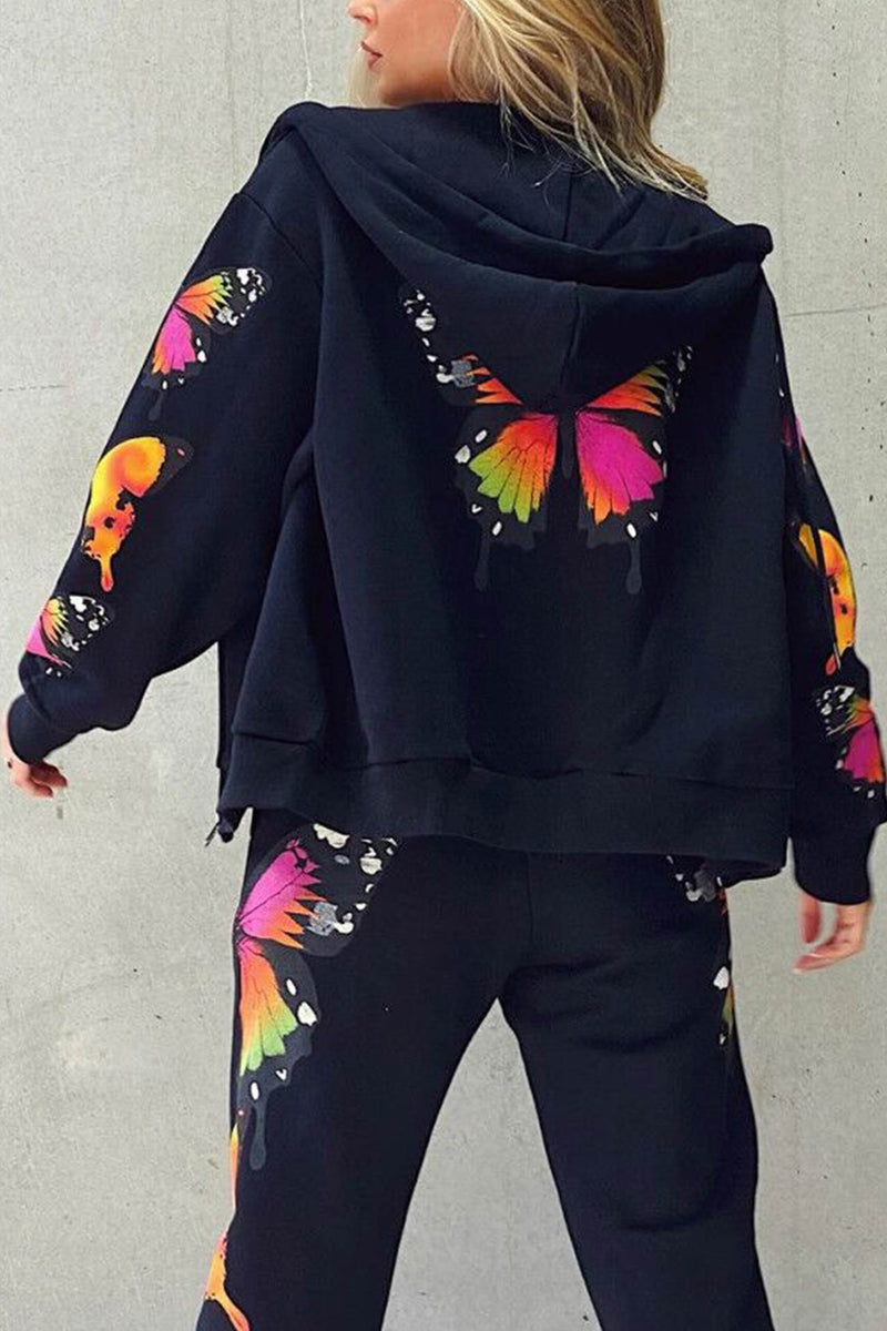 Gracefully Styled Garment for Any Occasion