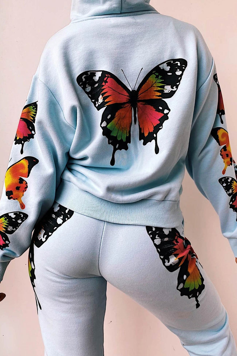 Gracefully Styled Garment for Any Occasion