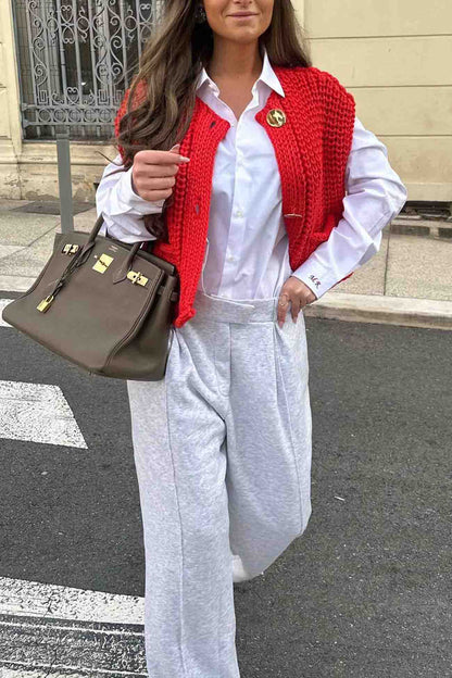Well Tailored Cardigan with a Graceful Silhouette