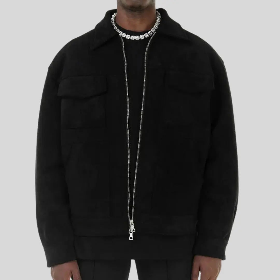 Well Tailored Jacket with a Graceful Silhouette