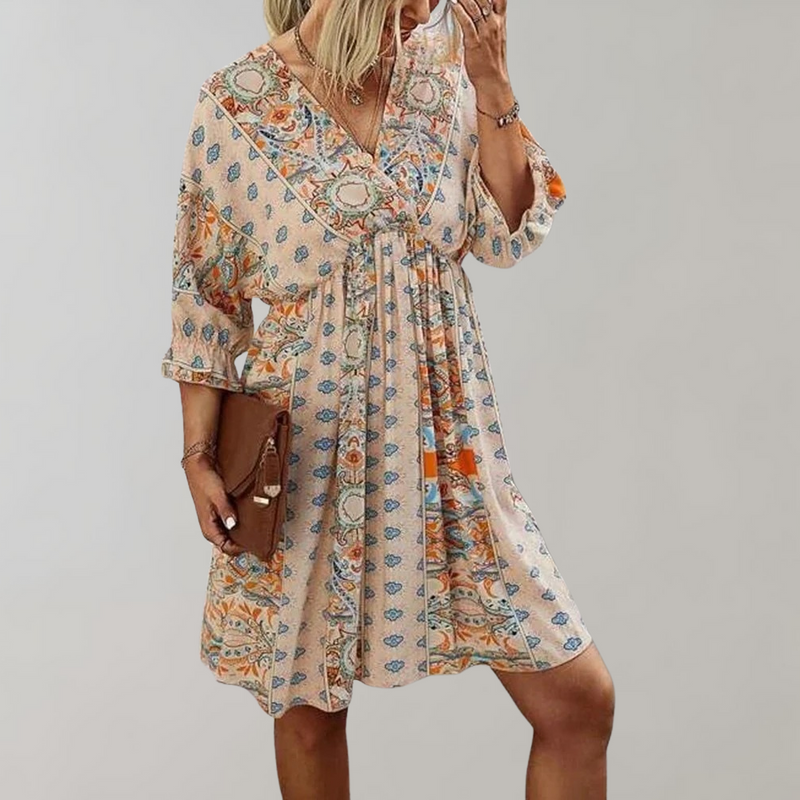 Effortlessly Elegant Dress with a Timeless Design