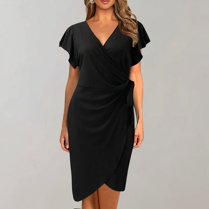 Effortlessly Elegant Dress with a Timeless Design