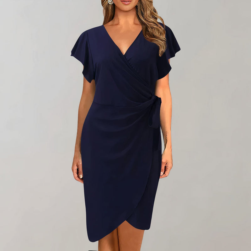 Effortlessly Elegant Dress with a Timeless Design
