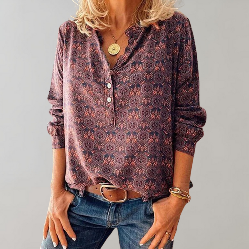 Classic Vintage Blouse with a Flattering Fit
