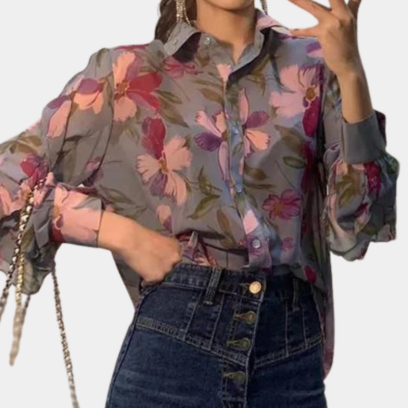 Well Tailored Blouse with a Graceful Silhouette
