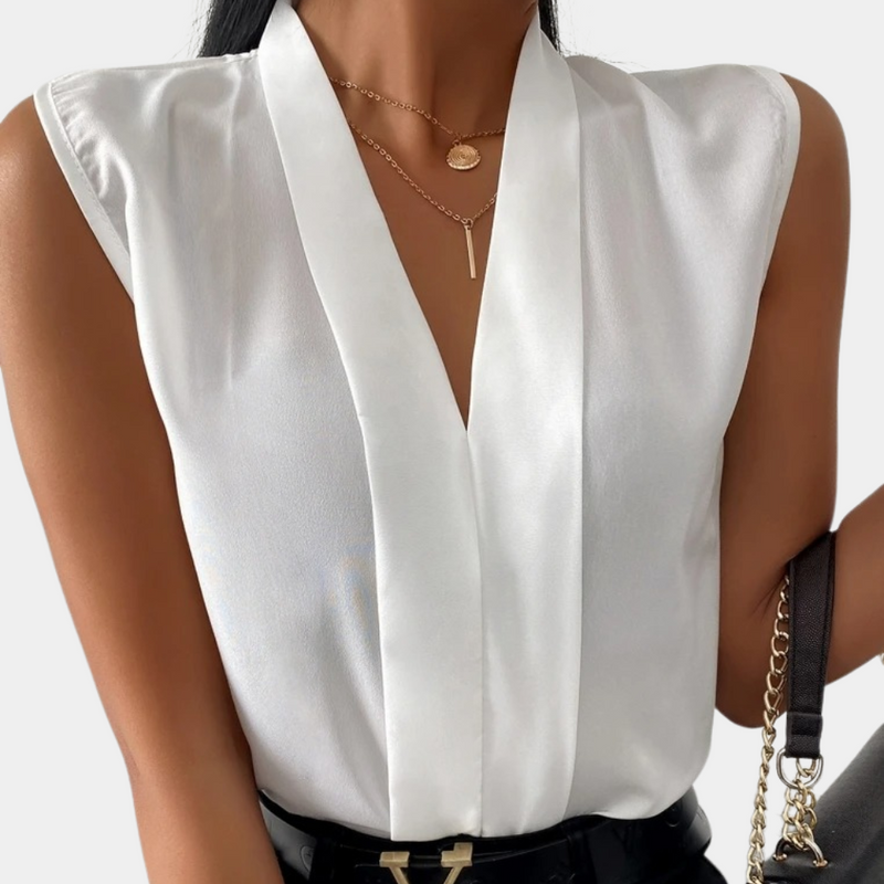 Beautifully Finished Blouse in a Timeless Design