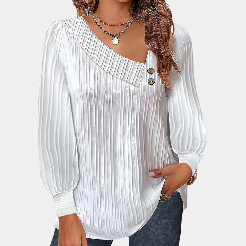 Effortlessly Elegant Blouse with a Timeless Design