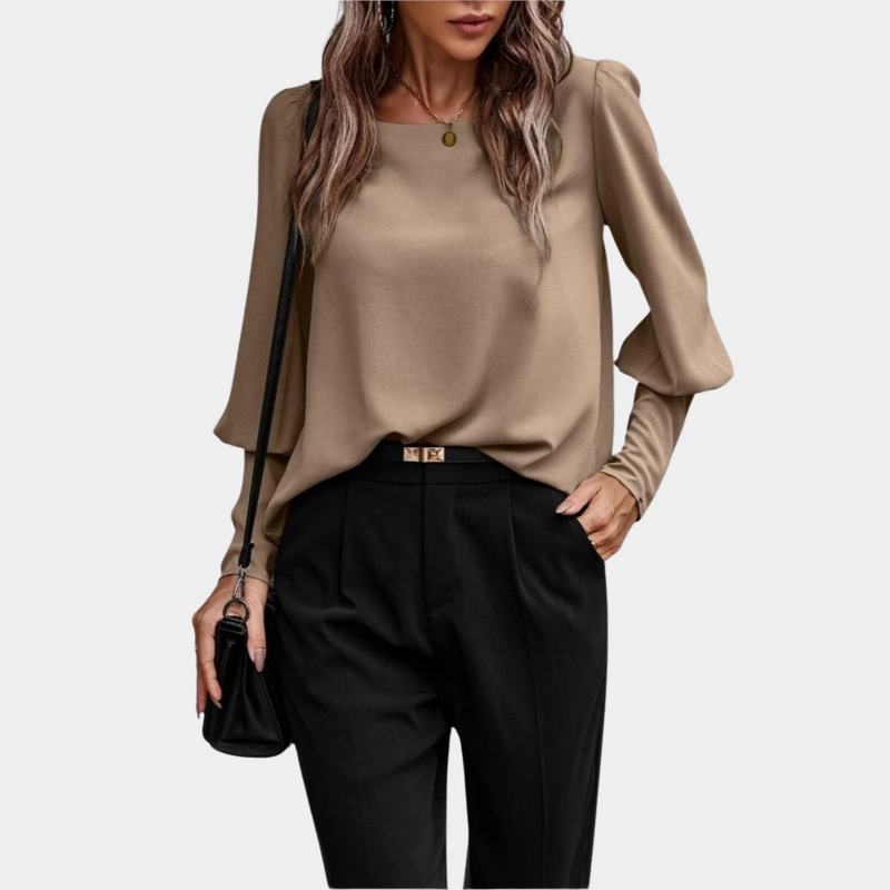 Well Tailored Blouse with a Graceful Silhouette