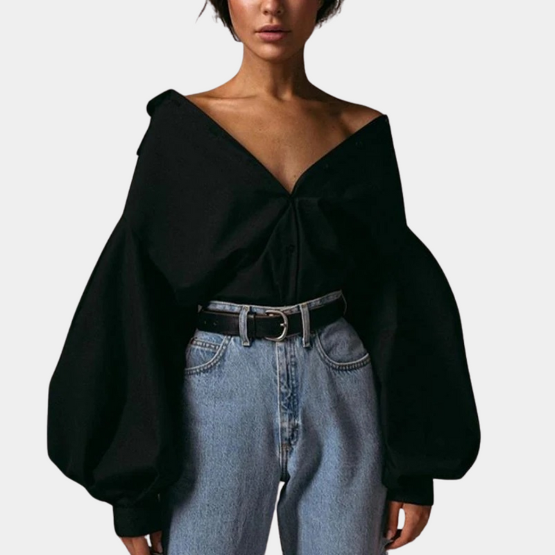 Beautifully Finished Blouse in a Timeless Design