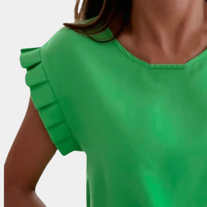 Classic Vintage Blouse with a Flattering Fit