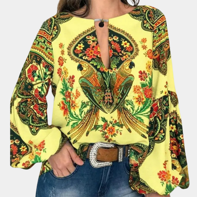 Effortlessly Elegant Blouse with a Timeless Design
