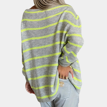 Well Tailored Sweater with a Graceful Silhouette