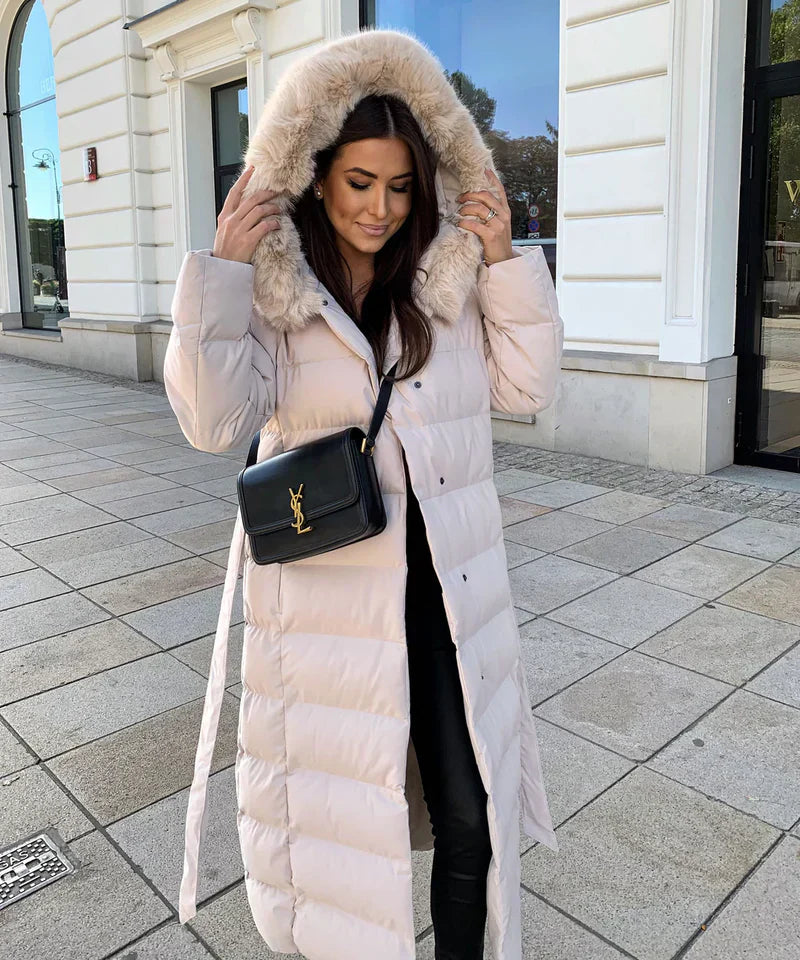 Effortlessly Elegant Coat with a Timeless Design