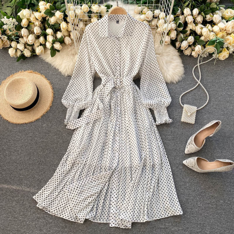 Classic Vintage Garment with a Flattering Fit