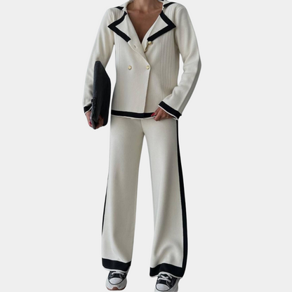 Effortlessly Elegant Garment with a Timeless Design
