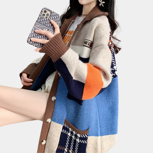 Well Tailored Coat with a Graceful Silhouette
