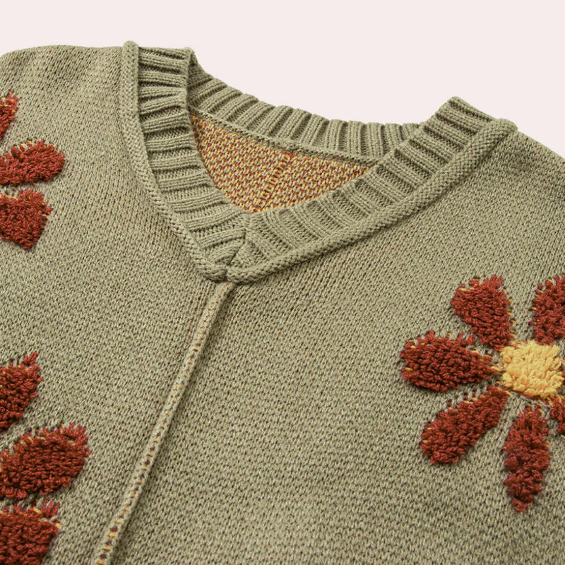 Classic Vintage Sweater with a Flattering Fit