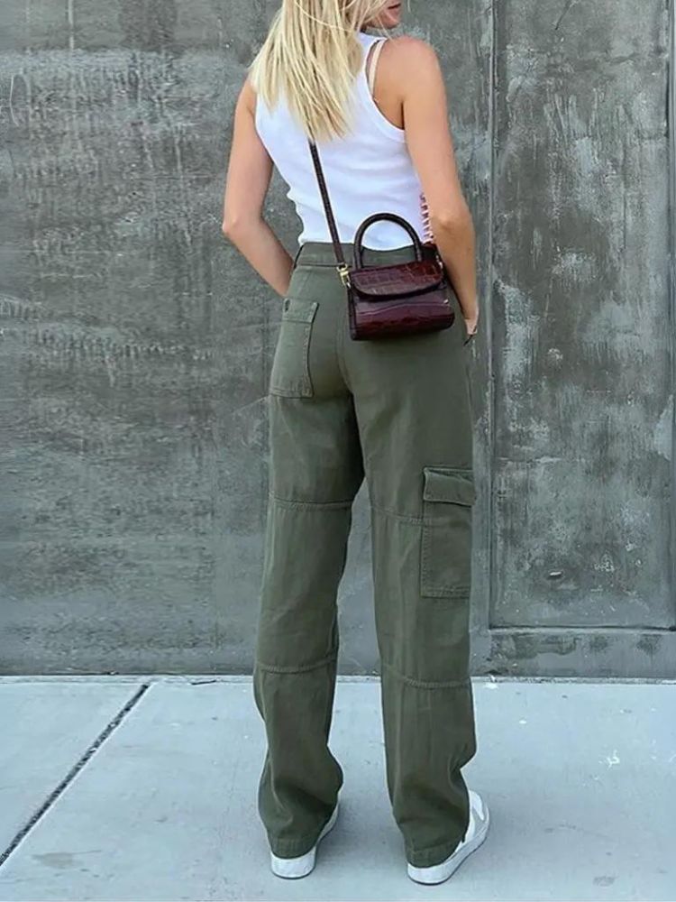 Sophisticated Pants with a Clean Classic Look