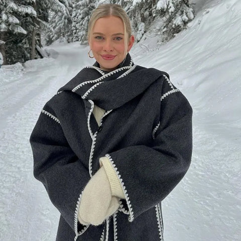 Effortlessly Elegant Coat with a Timeless Design