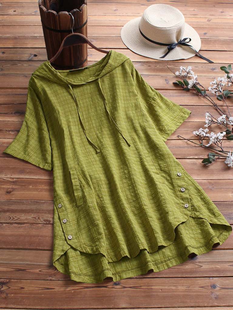Well Tailored Blouse with a Graceful Silhouette