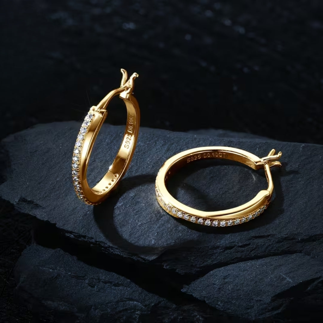 Elegantti Kulta Korvarengas jokaiseen tilaisuuteen