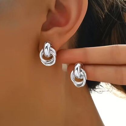 Kaunis Kulta Korvarengas ainutlaatuisella tyylillä