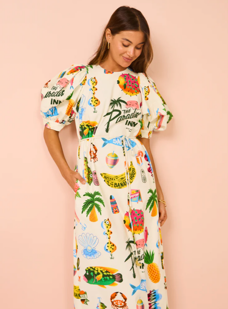 Effortlessly Elegant Dress with a Timeless Design