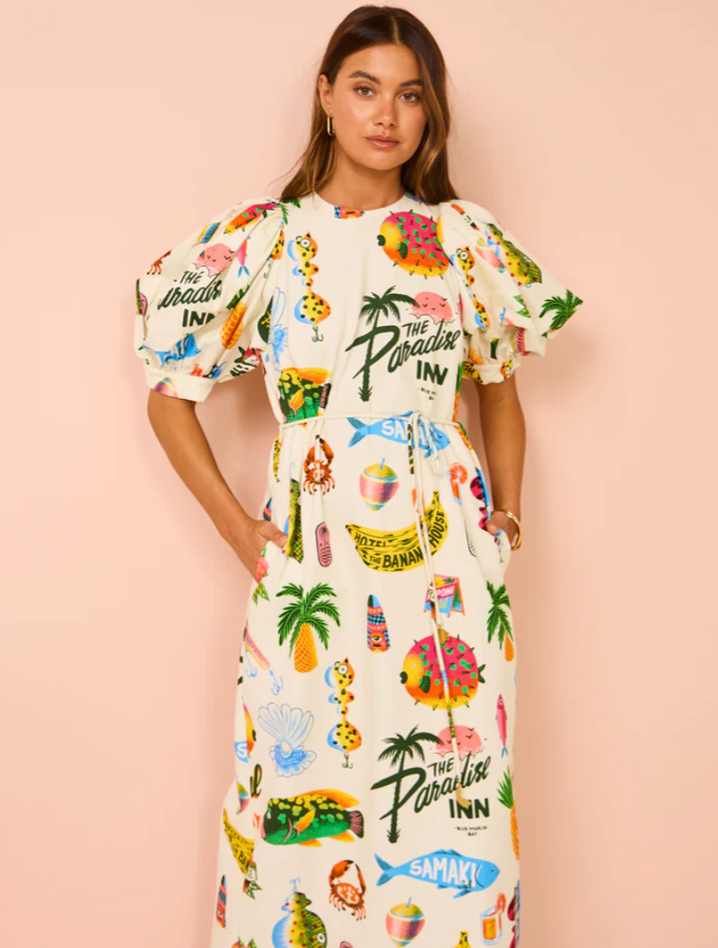 Effortlessly Elegant Dress with a Timeless Design