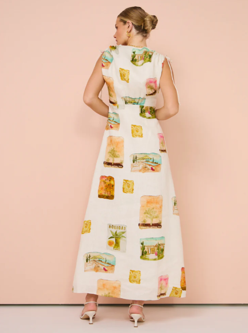 Beautifully Crafted Dress in a Classic Style