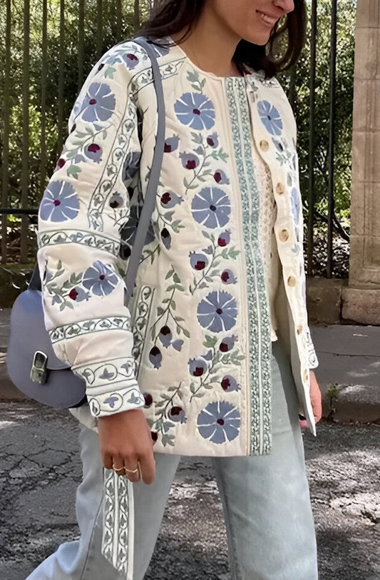 Elegantly Styled Jacket for Everyday Wear