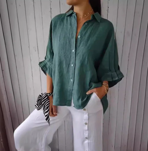 Effortlessly Elegant Blouse with a Timeless Design