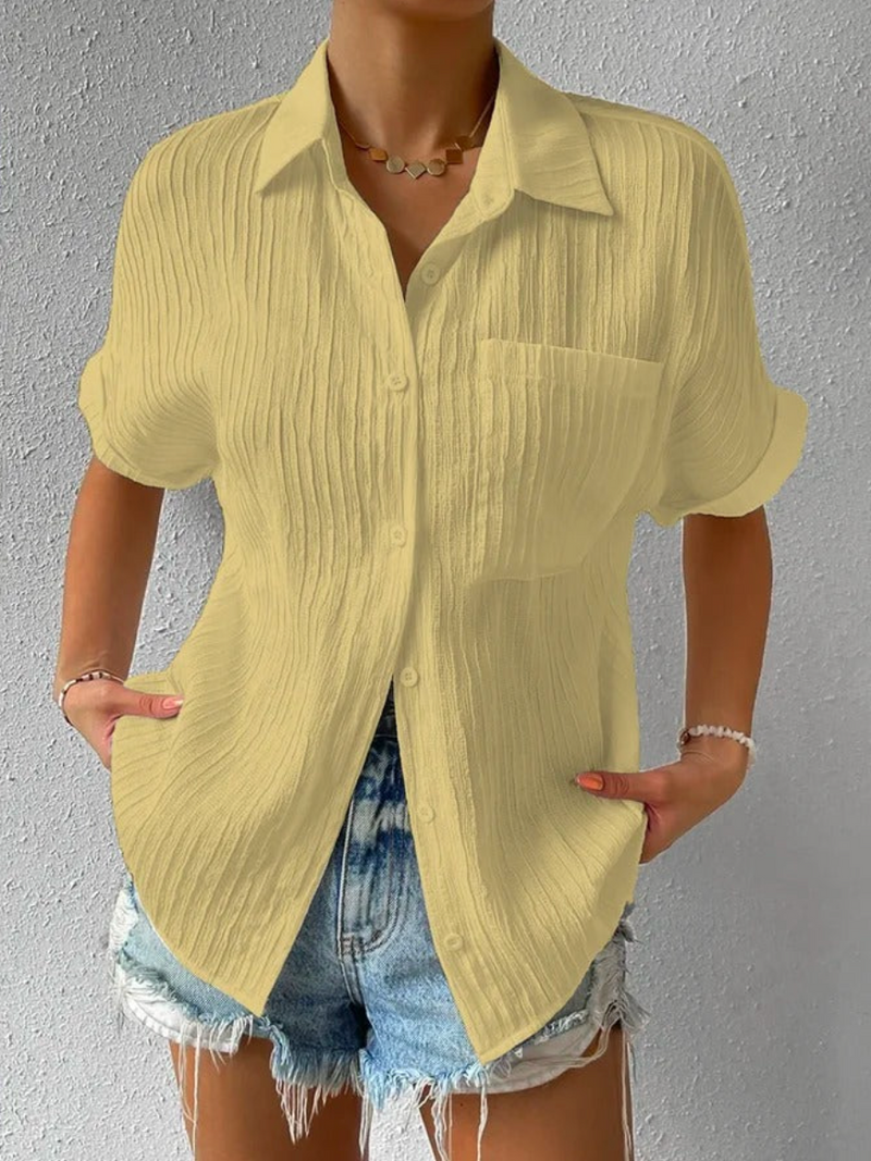 Classic Vintage Blouse with a Flattering Fit