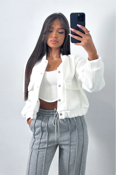 Sophisticated Pants with a Clean Classic Look