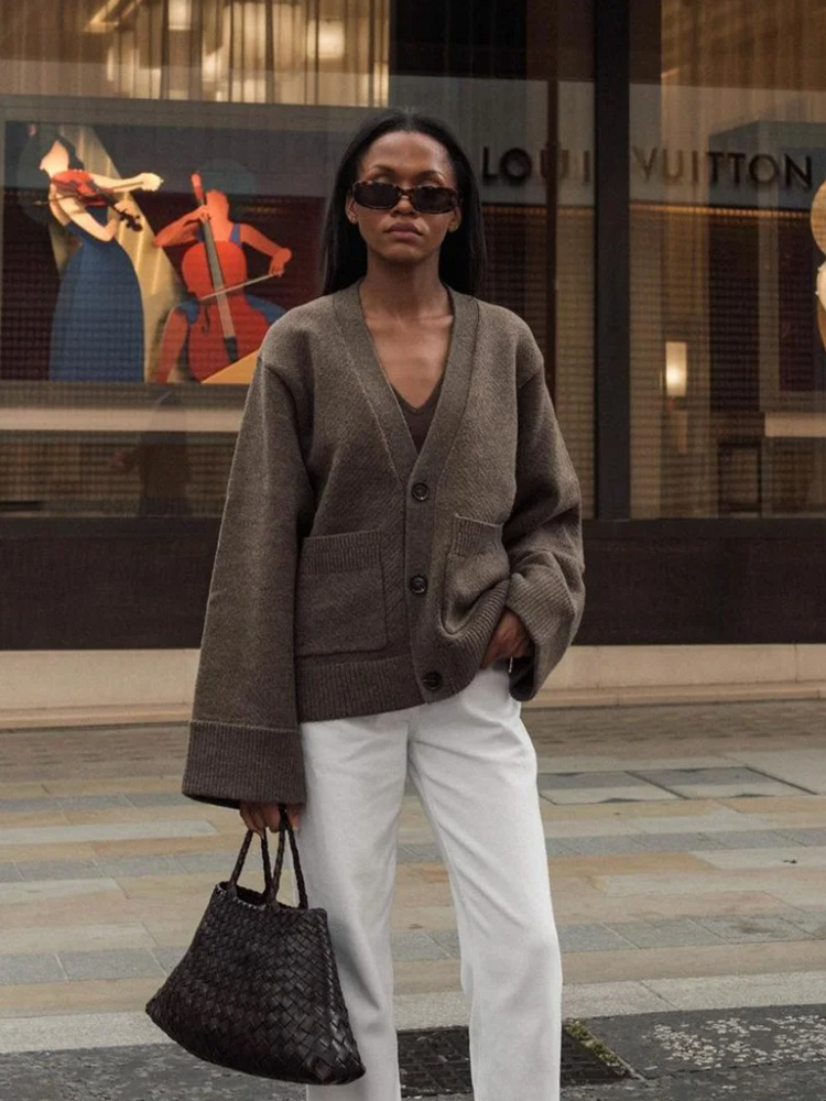 Effortlessly Elegant Garment with a Timeless Design