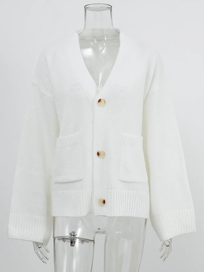 Effortlessly Elegant Garment with a Timeless Design