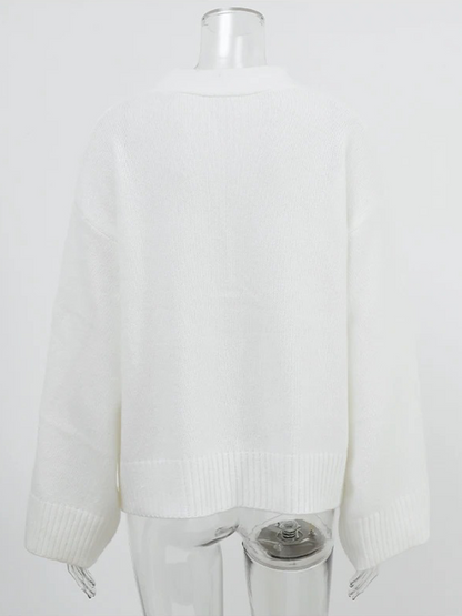 Effortlessly Elegant Garment with a Timeless Design