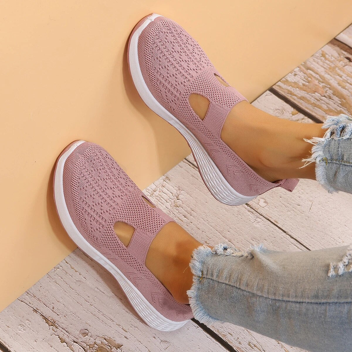 Graceful Orthopedic Shoes for Modern Look