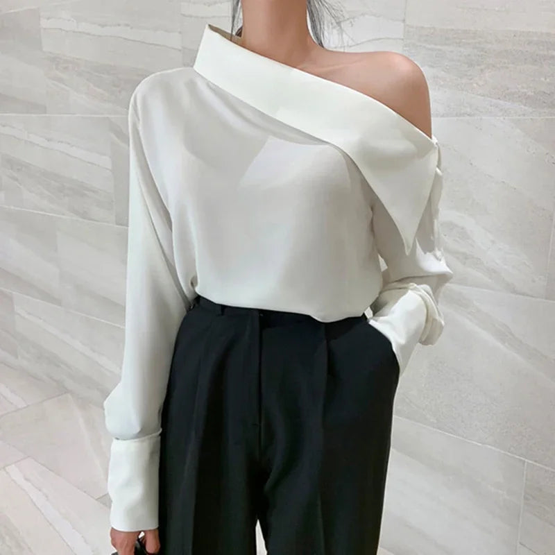 Well Tailored Blouse with a Graceful Silhouette