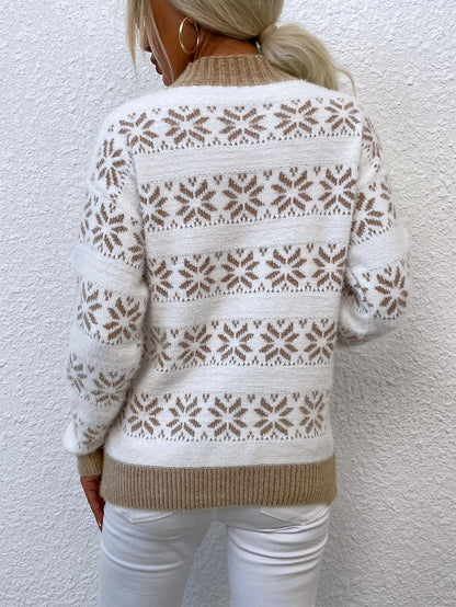 Effortlessly Elegant Sweater with a Timeless Design