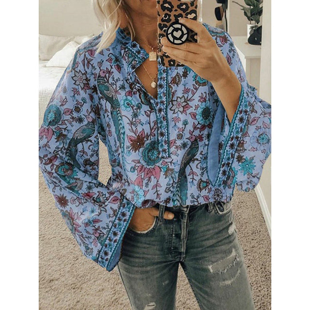 Effortlessly Elegant Blouse with a Timeless Design