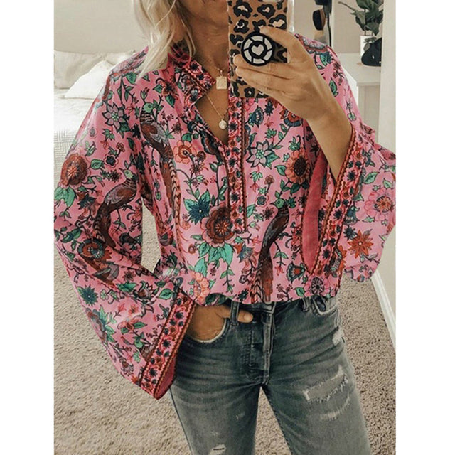 Effortlessly Elegant Blouse with a Timeless Design
