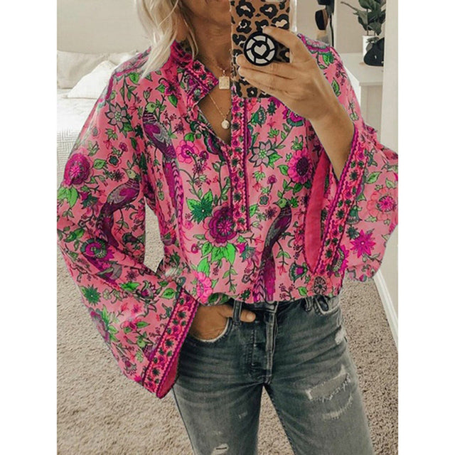Effortlessly Elegant Blouse with a Timeless Design
