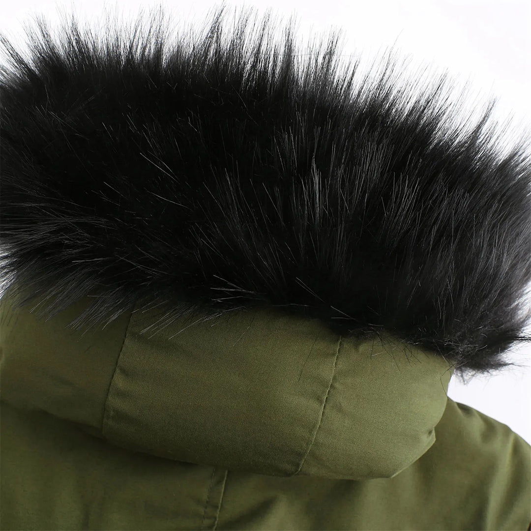 Beautifully Finished Coat in a Timeless Design