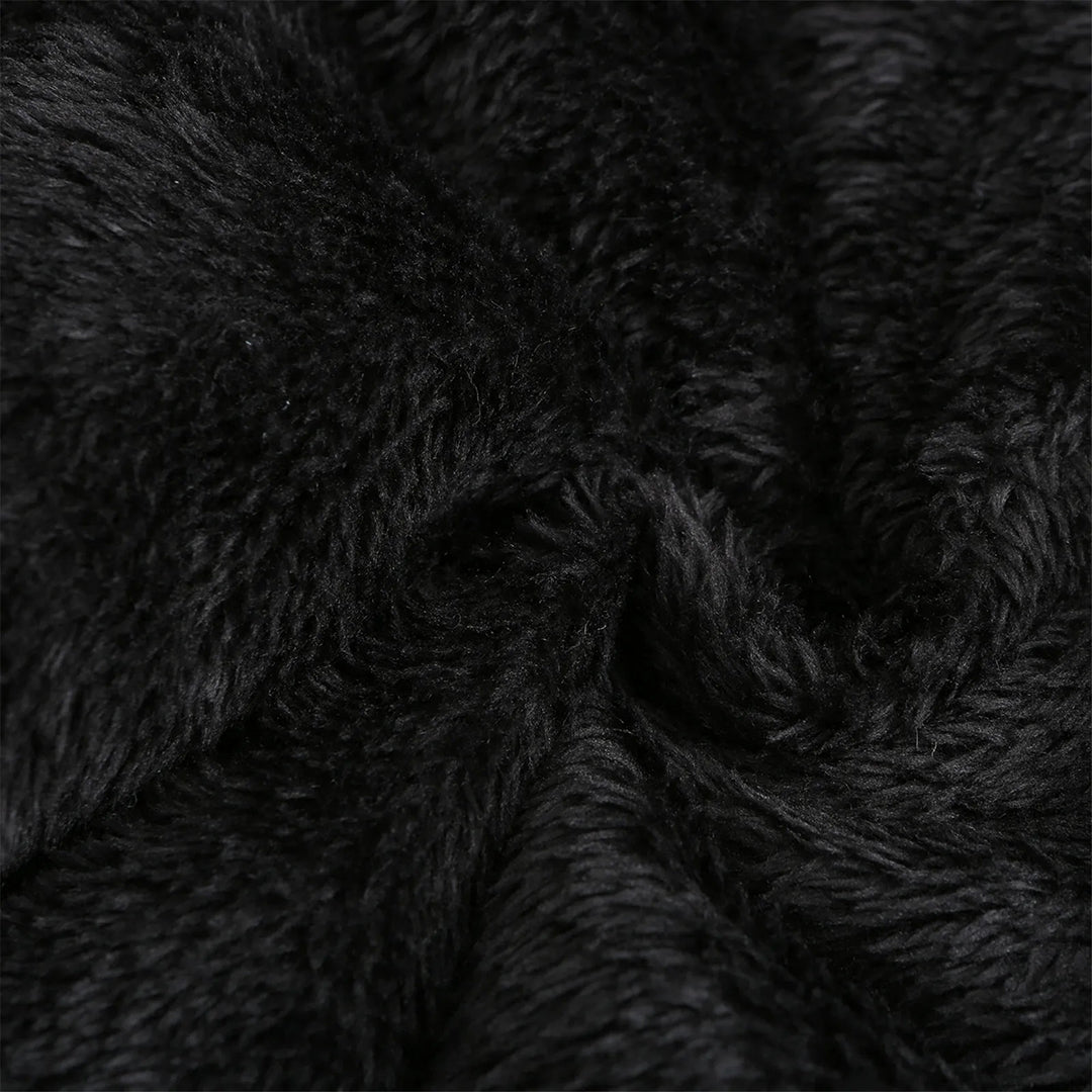 Beautifully Finished Coat in a Timeless Design