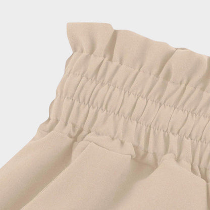 Elegantly Styled Trousers for Everyday Wear