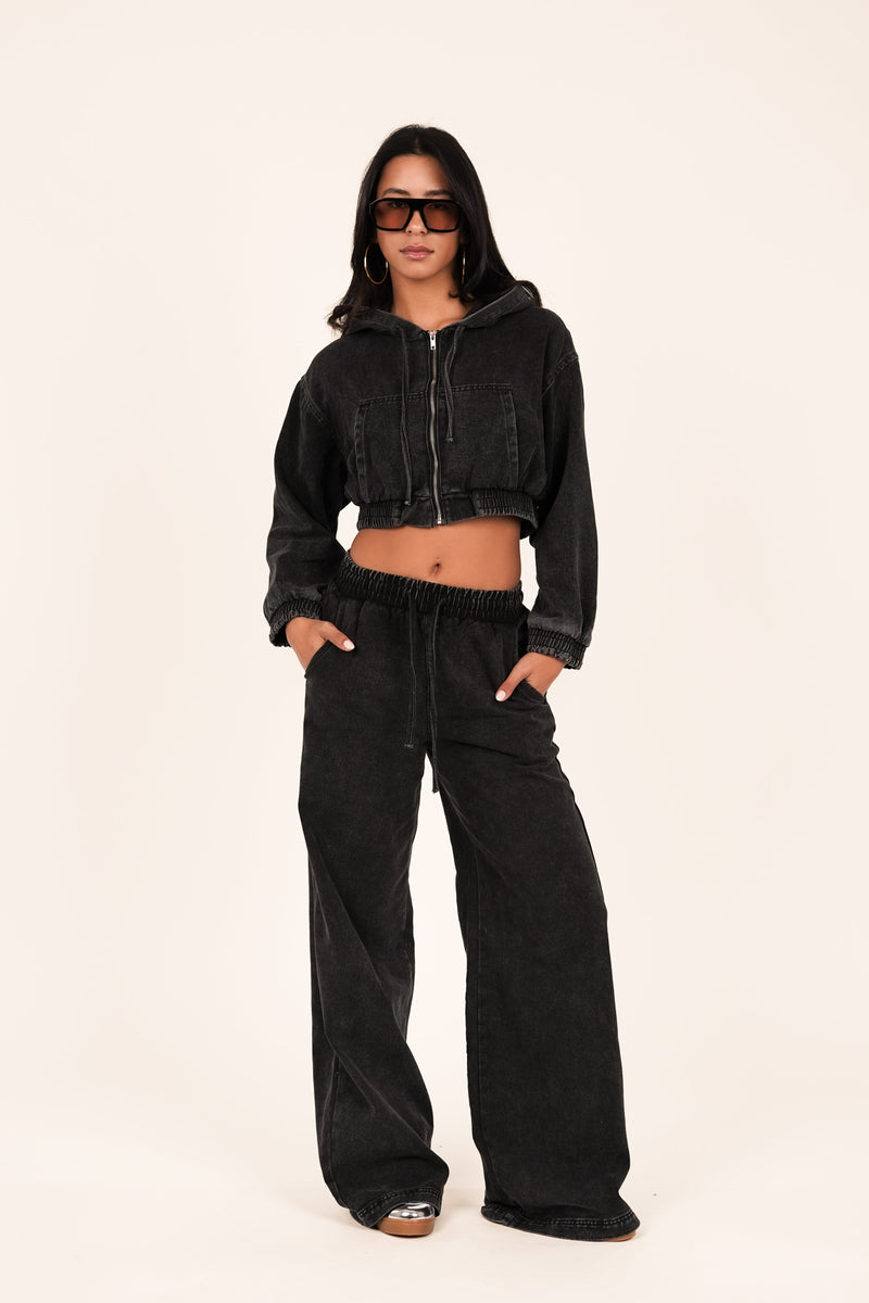 Gracefully Styled Jacket for Any Occasion