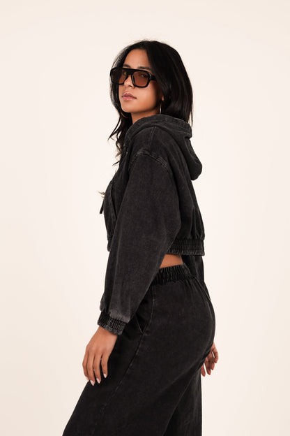 Gracefully Styled Jacket for Any Occasion